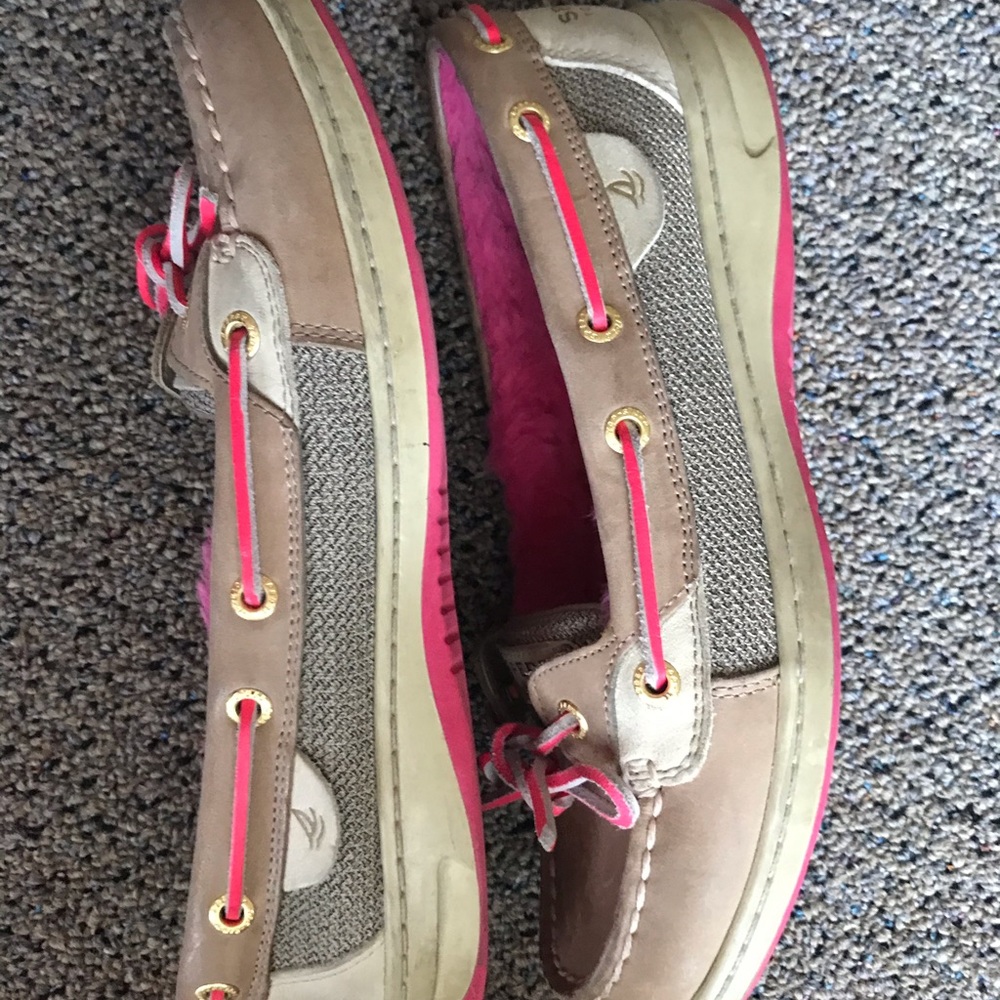 Shoes - Picture 3 of 6